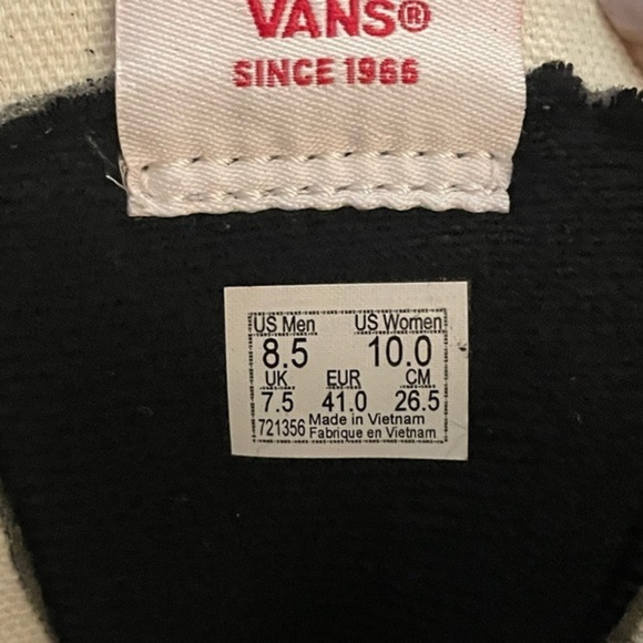 ❇️NWT❇️ Vans Sk8-Hi Top Sneakers - Picture 5 of 8